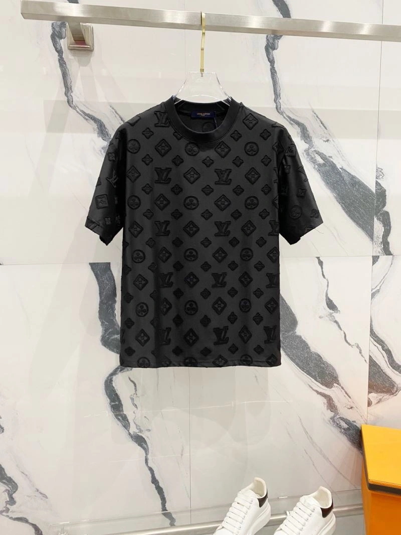 Supportive Louis Vuitton T-Shirts 135590