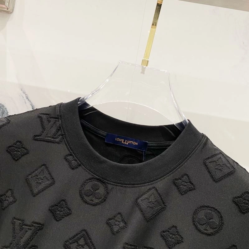 Supportive Louis Vuitton T-Shirts 135590