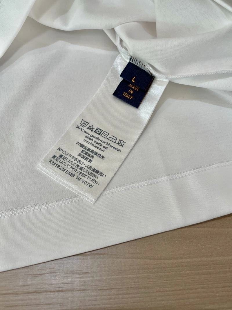Packable Louis Vuitton T-Shirts 135588