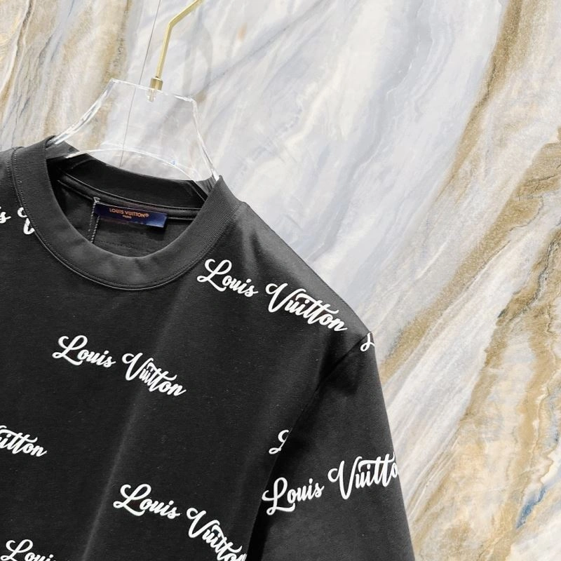 Louis Vuitton T-Shirts WeatherProof 135566