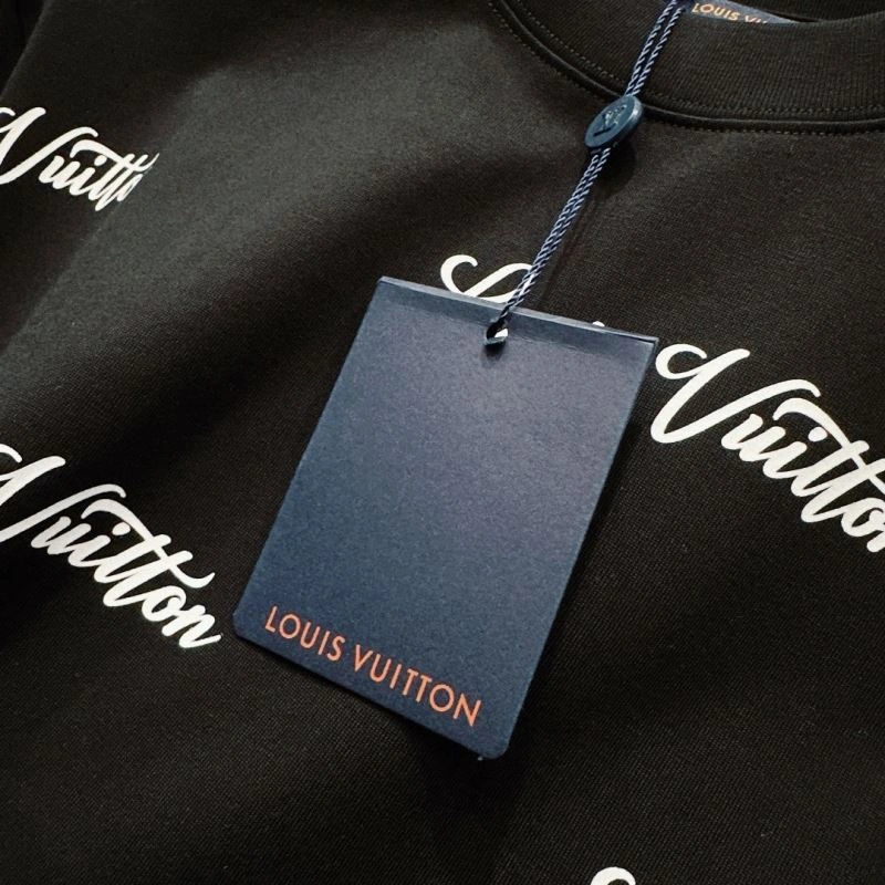 Louis Vuitton T-Shirts WeatherProof 135566