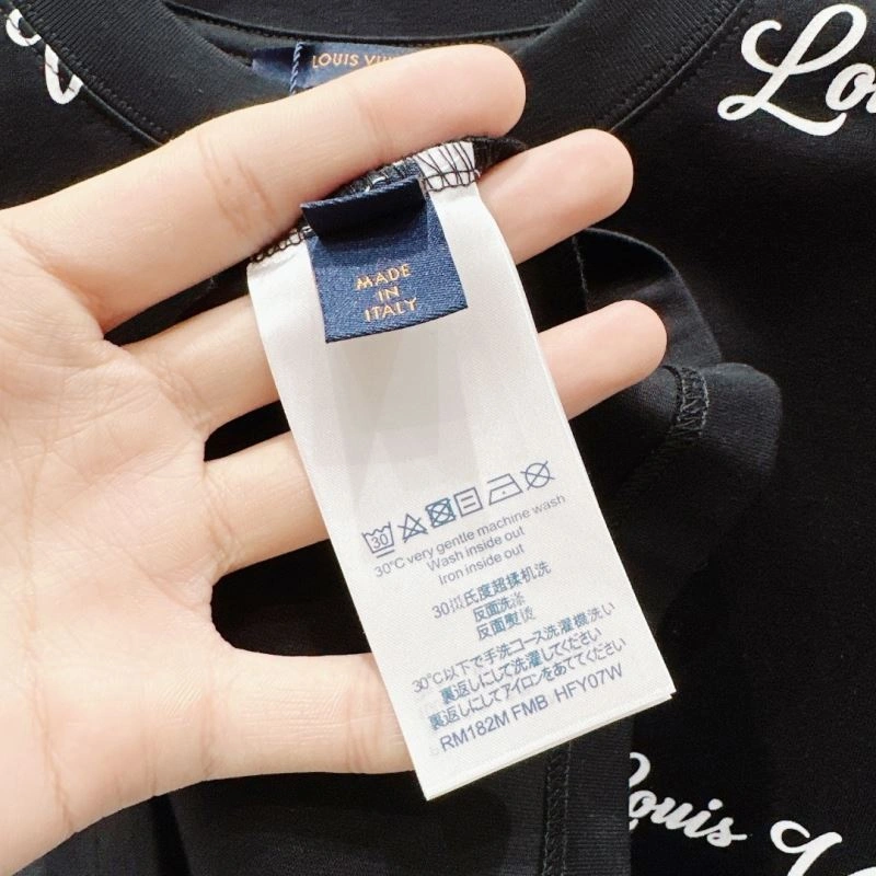 Louis Vuitton T-Shirts WeatherProof 135566
