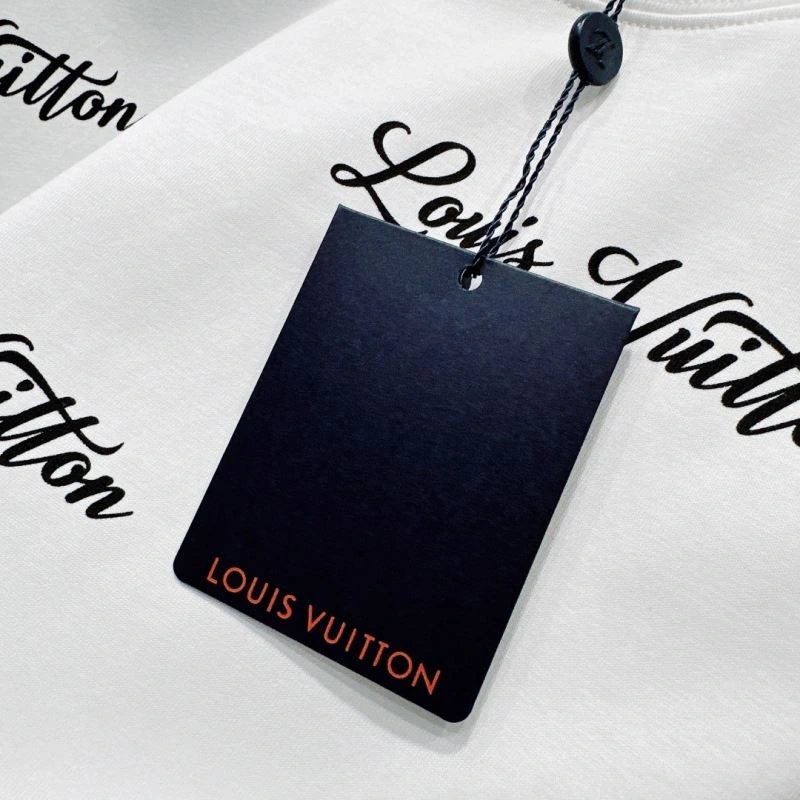 Chic Louis Vuitton T-Shirts 135569