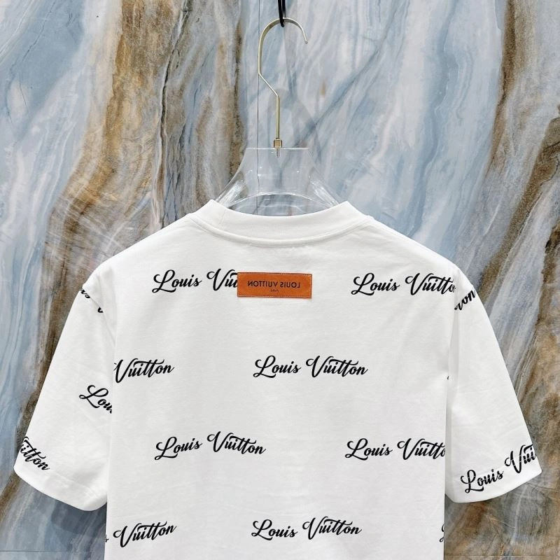 Chic Louis Vuitton T-Shirts 135569