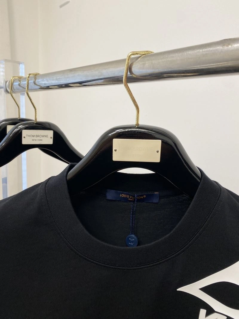 Louis Vuitton T-Shirts Effortless 135567