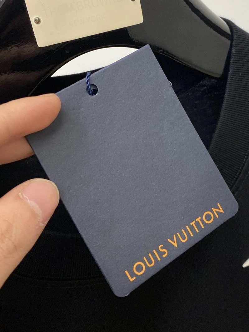 Louis Vuitton T-Shirts Effortless 135567