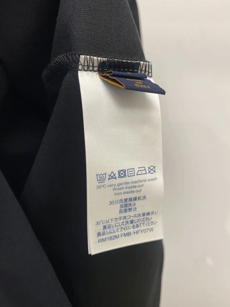 Modern Louis Vuitton T-Shirts 135555
