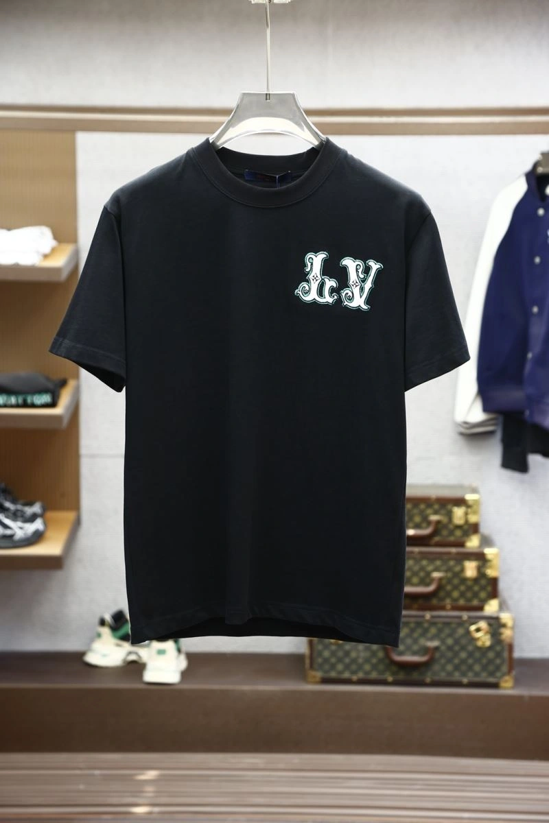 Trendsetting Louis Vuitton T-Shirts 135577