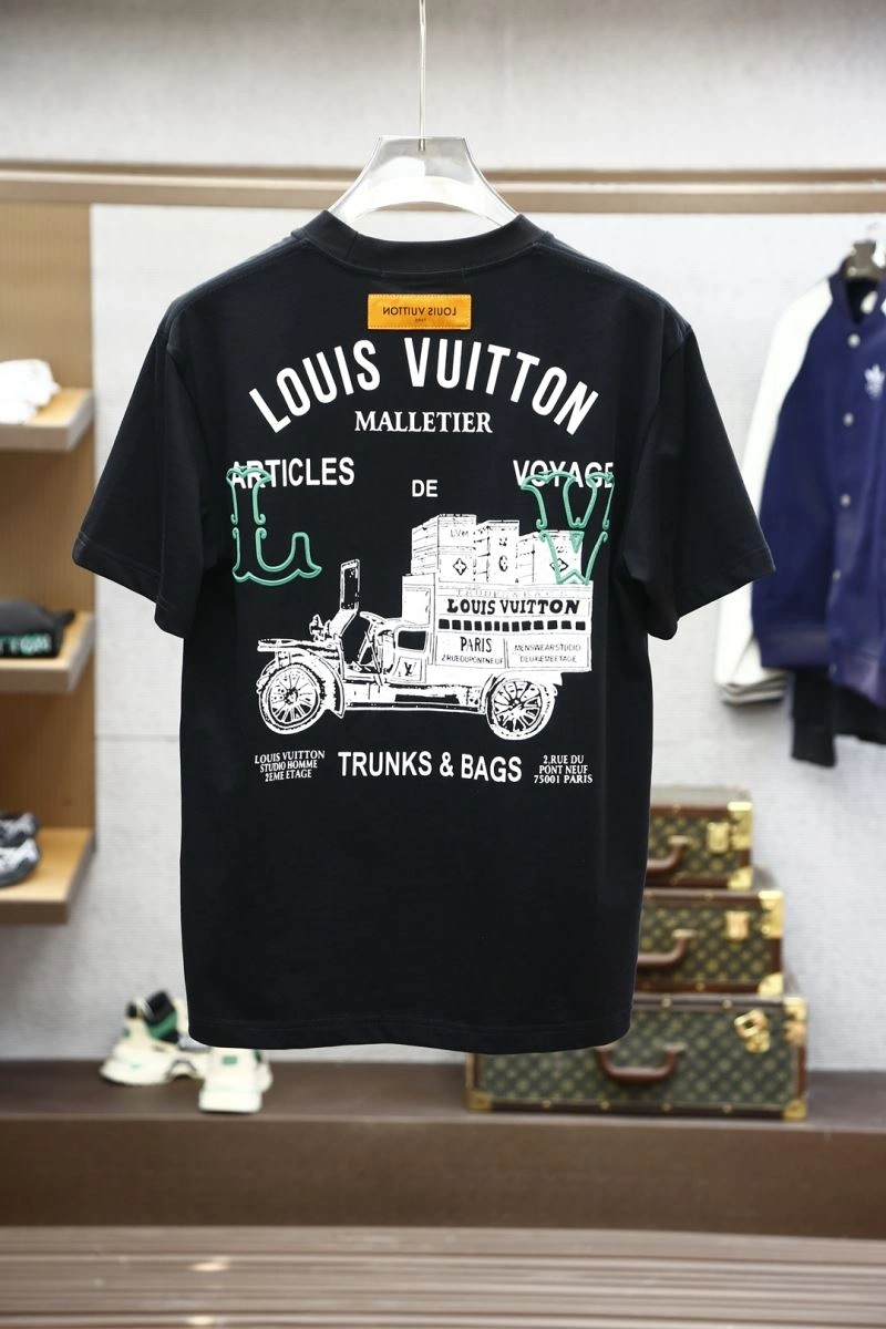 Trendsetting Louis Vuitton T-Shirts 135577