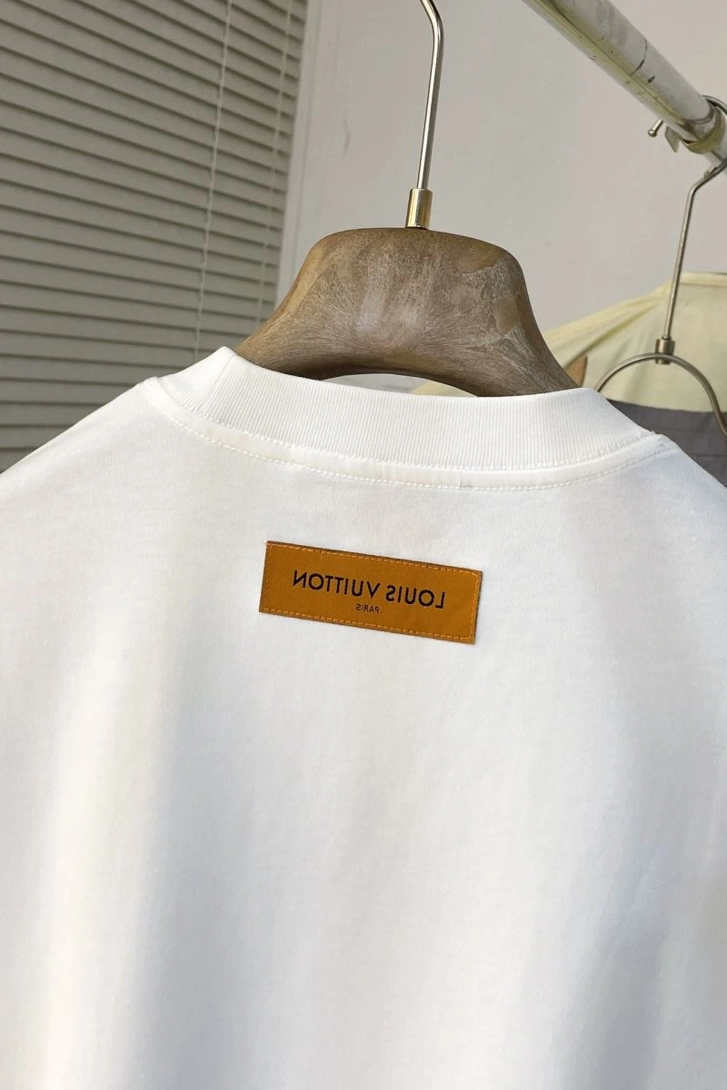 Louis Vuitton T-Shirts Supportive 135580