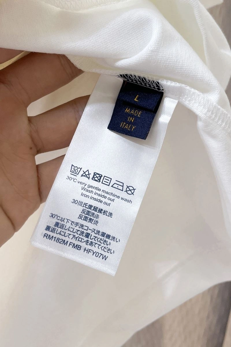 Louis Vuitton T-Shirts Supportive 135580
