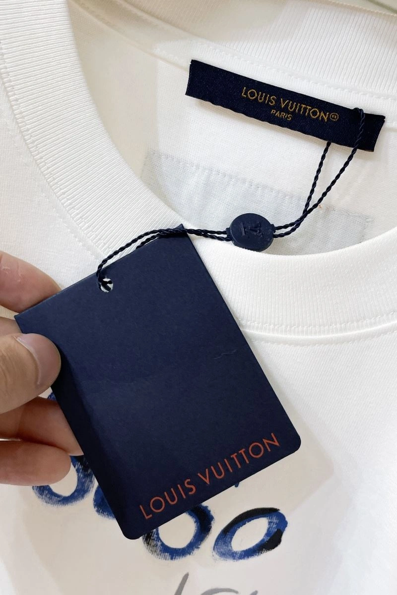 Louis Vuitton T-Shirts Supportive 135580