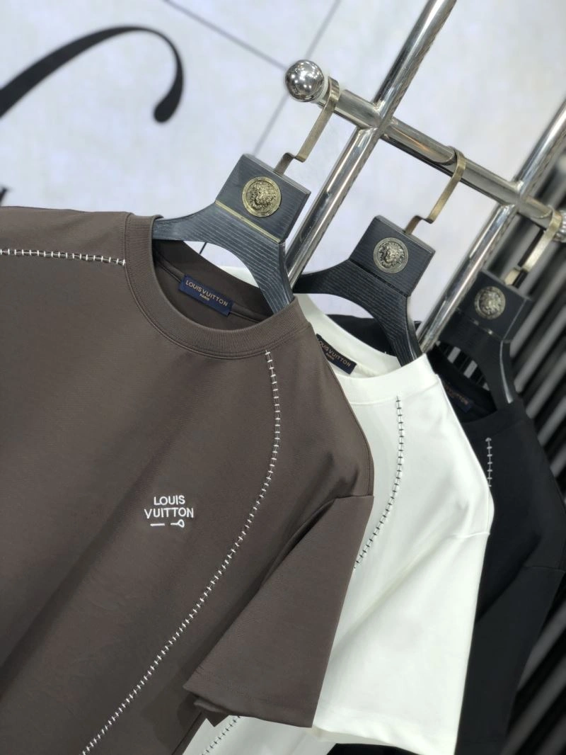 EyeCatching Louis Vuitton T-Shirts 135568