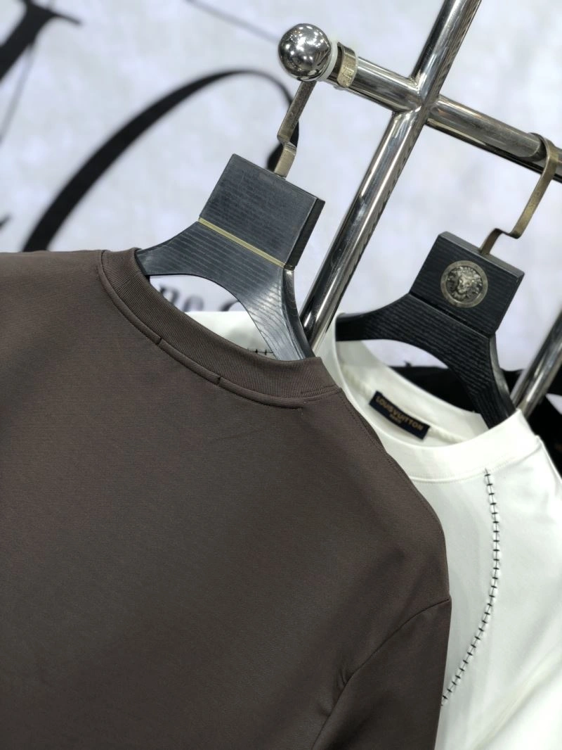EyeCatching Louis Vuitton T-Shirts 135568