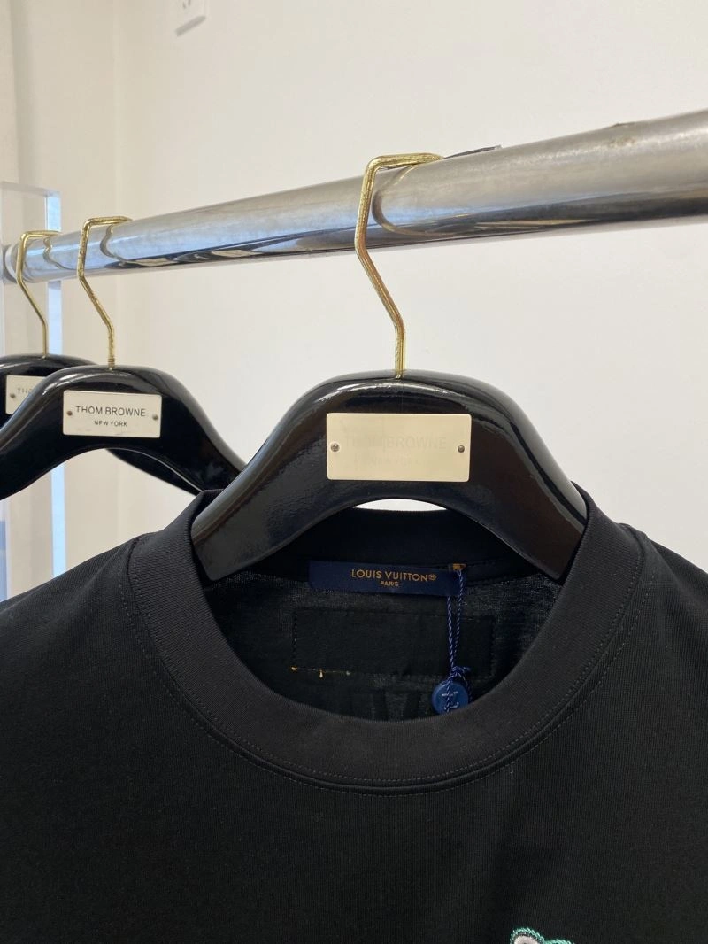 UrbanStyle Louis Vuitton T-Shirts 135559