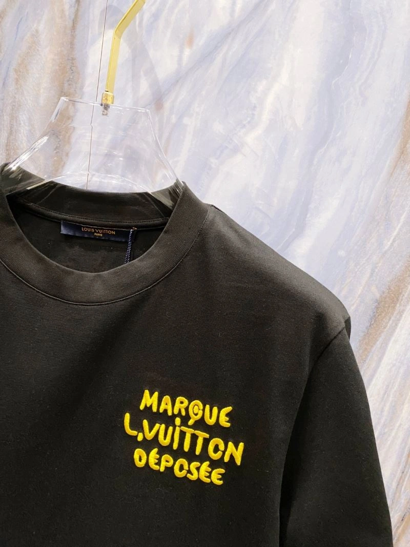 Louis Vuitton T-Shirts Bold 135572