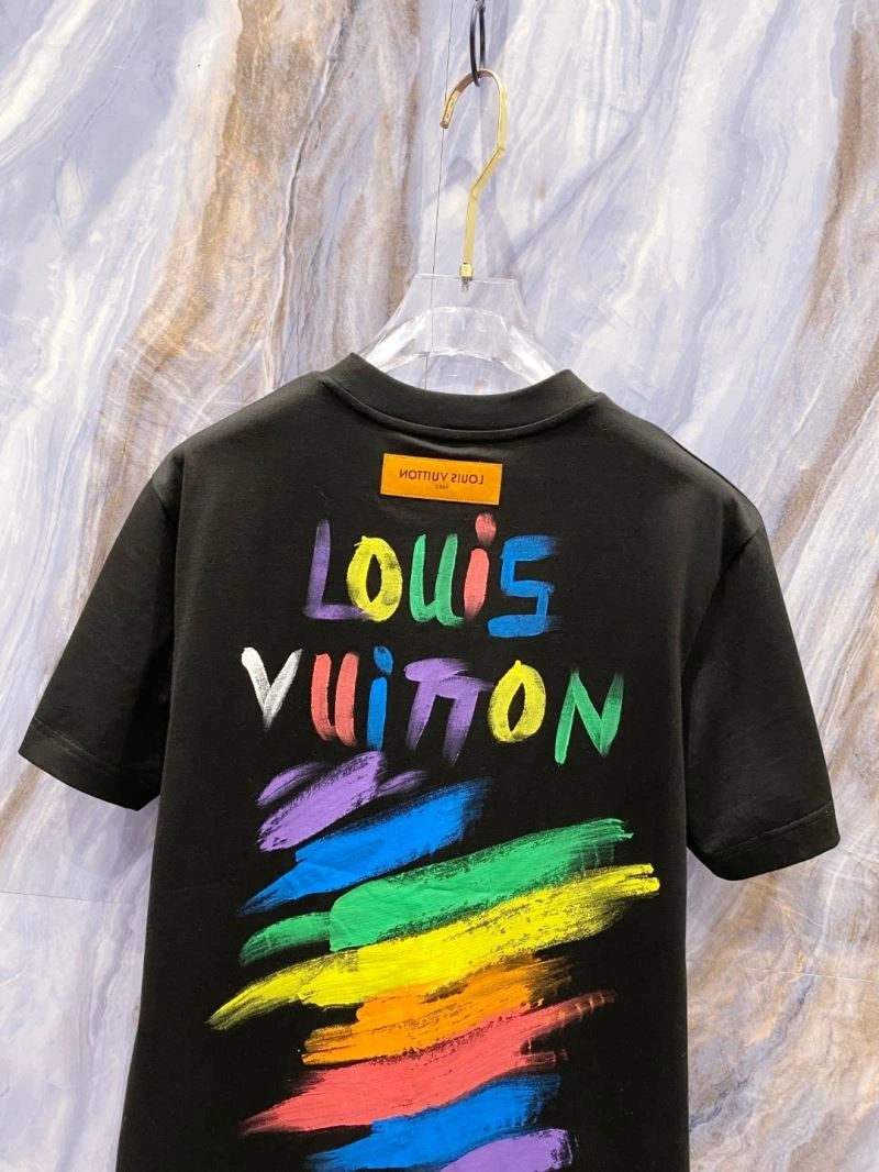 Louis Vuitton T-Shirts Fashionable 135571