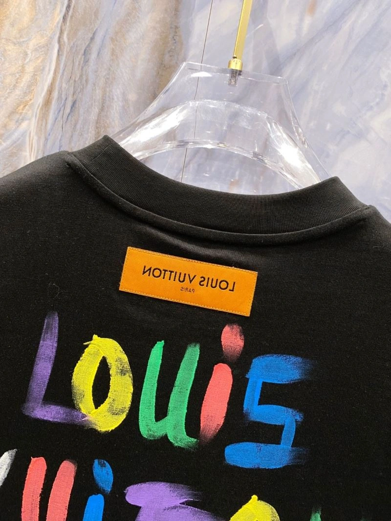 Louis Vuitton T-Shirts Fashionable 135571