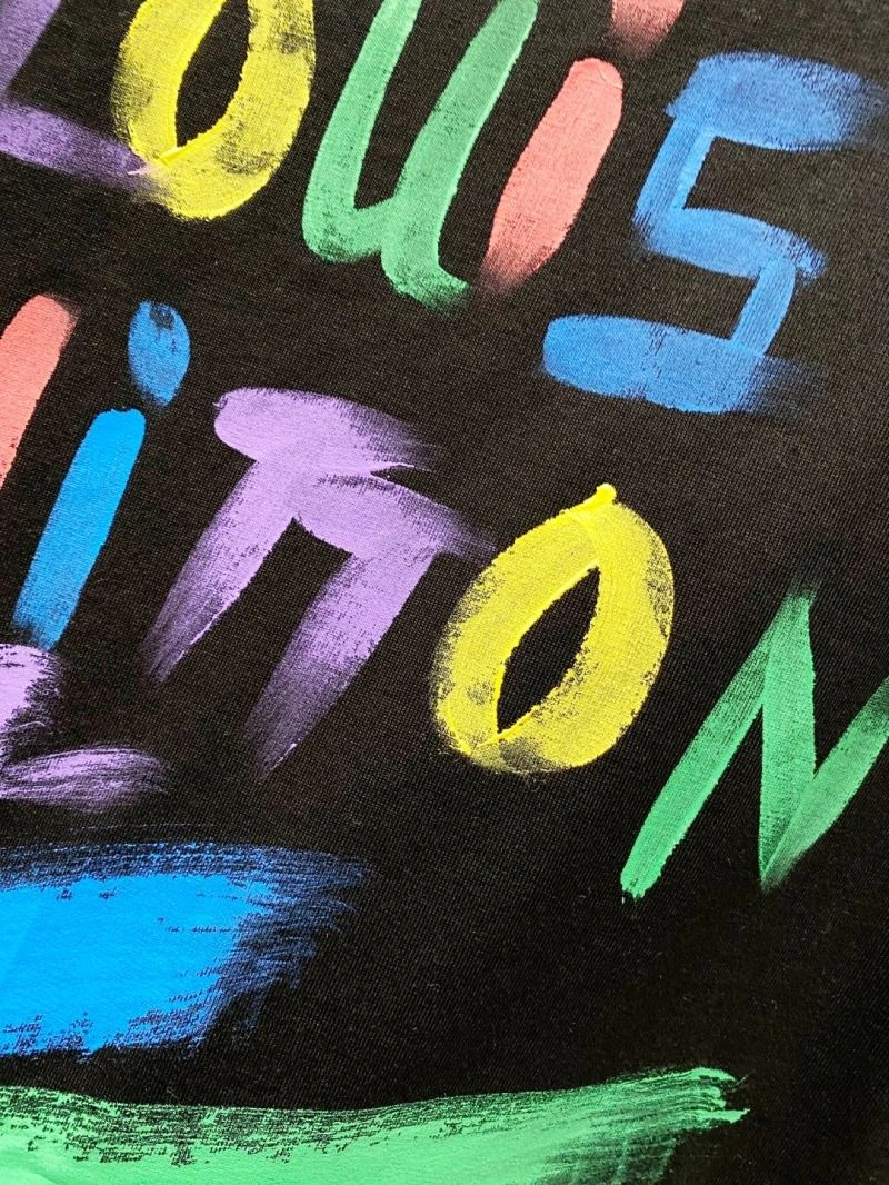 Louis Vuitton T-Shirts Fashionable 135571