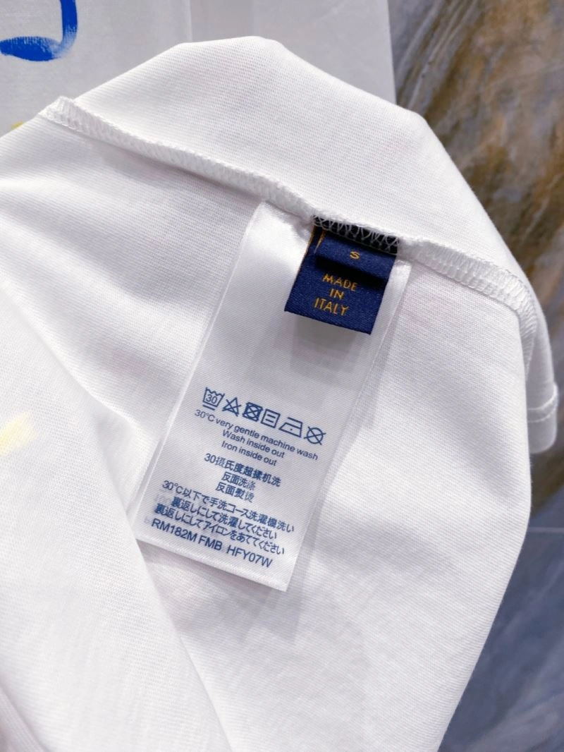 Soft Louis Vuitton T-Shirts 135579