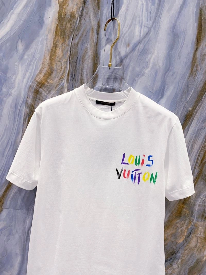Soft Louis Vuitton T-Shirts 135579