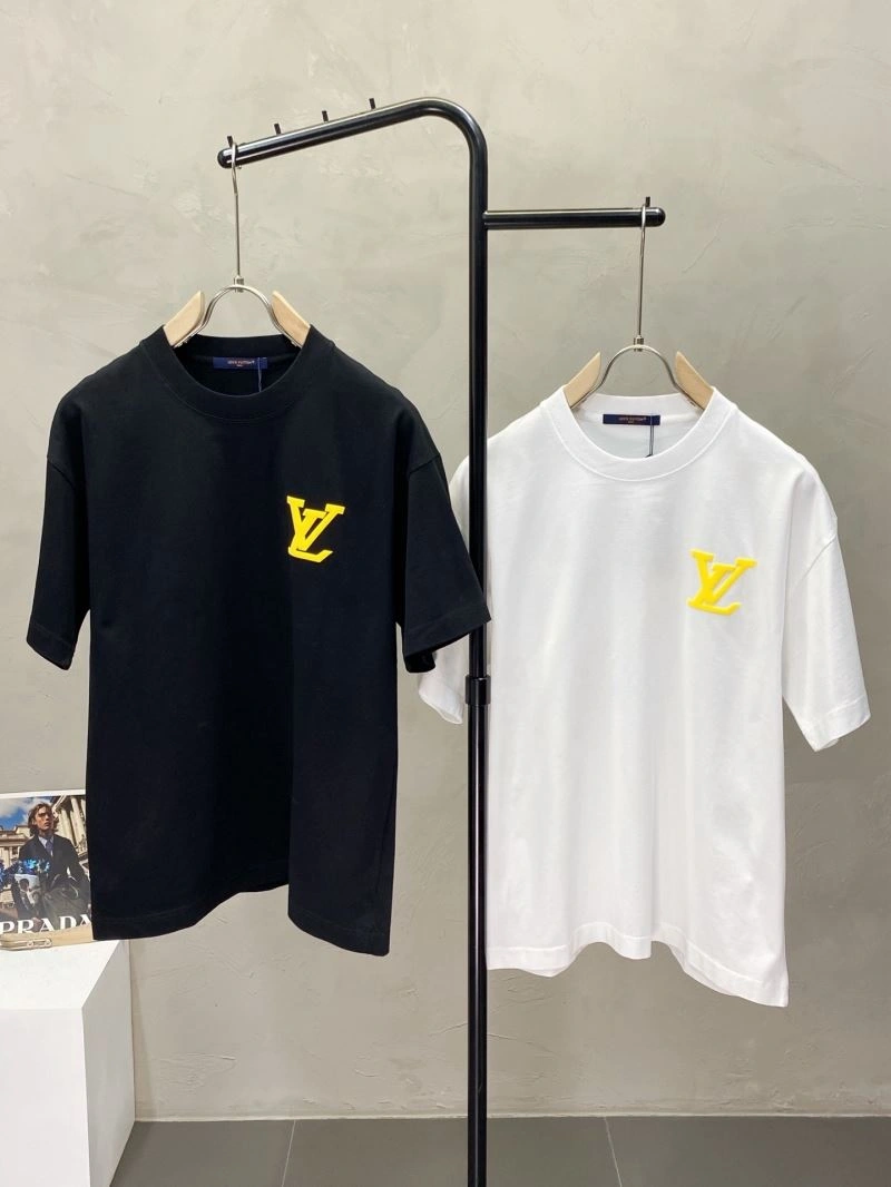 Louis Vuitton T-Shirts EasyMatch 135574