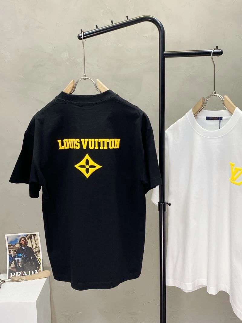 Louis Vuitton T-Shirts EasyMatch 135574