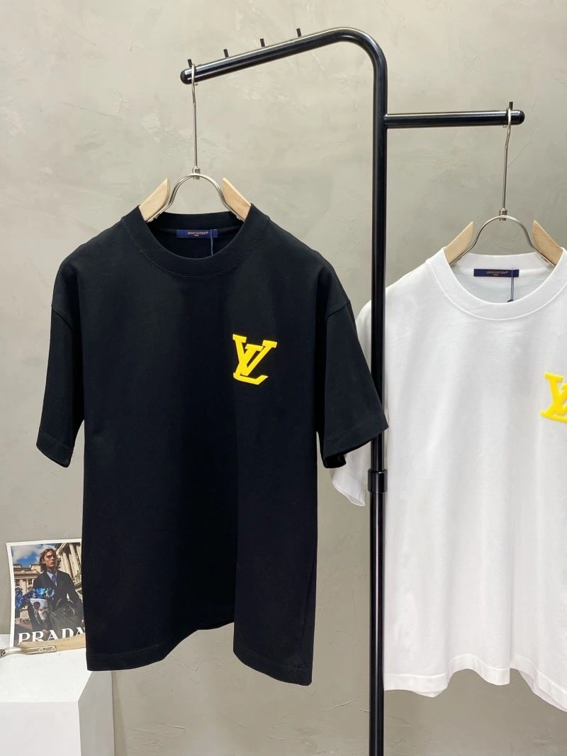 Louis Vuitton T-Shirts EasyMatch 135574