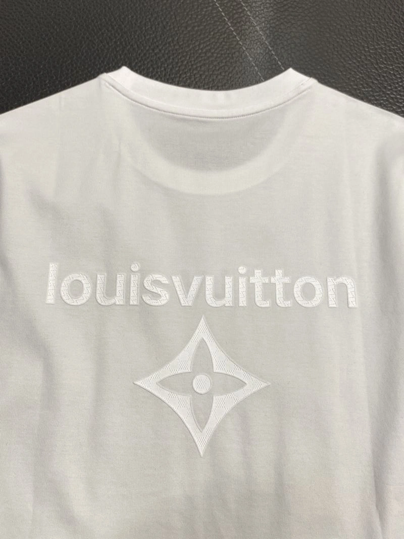 Affordable Louis Vuitton T-Shirts 135553