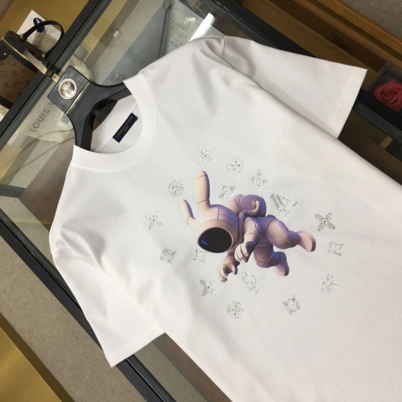 Sporty Louis Vuitton T-Shirts 135546