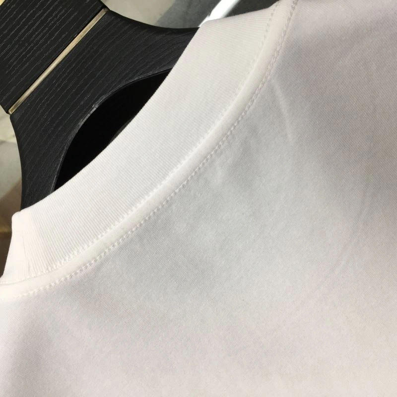 Sporty Louis Vuitton T-Shirts 135546