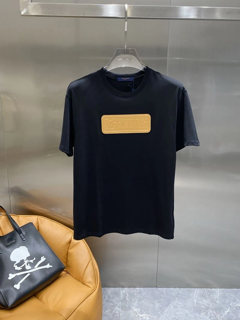 Lightweight Louis Vuitton T-Shirts 135513