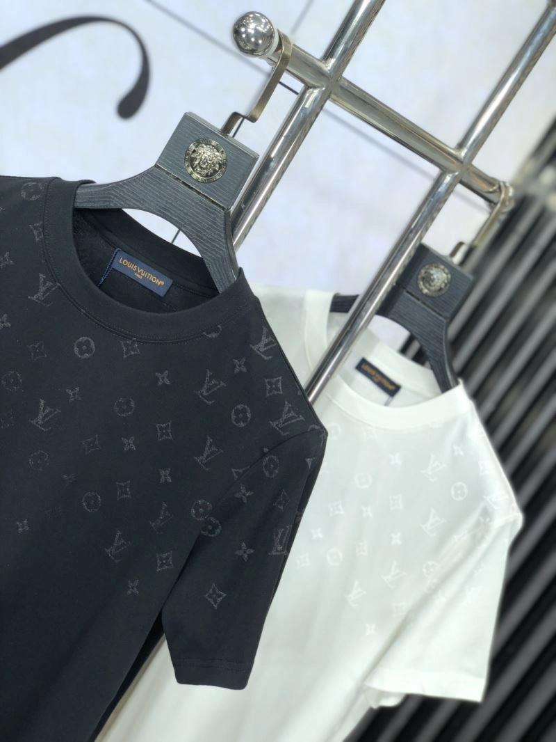 Upgraded Louis Vuitton T-Shirts 135519