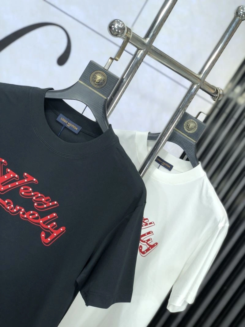Louis Vuitton T-Shirts Fashionable 135542