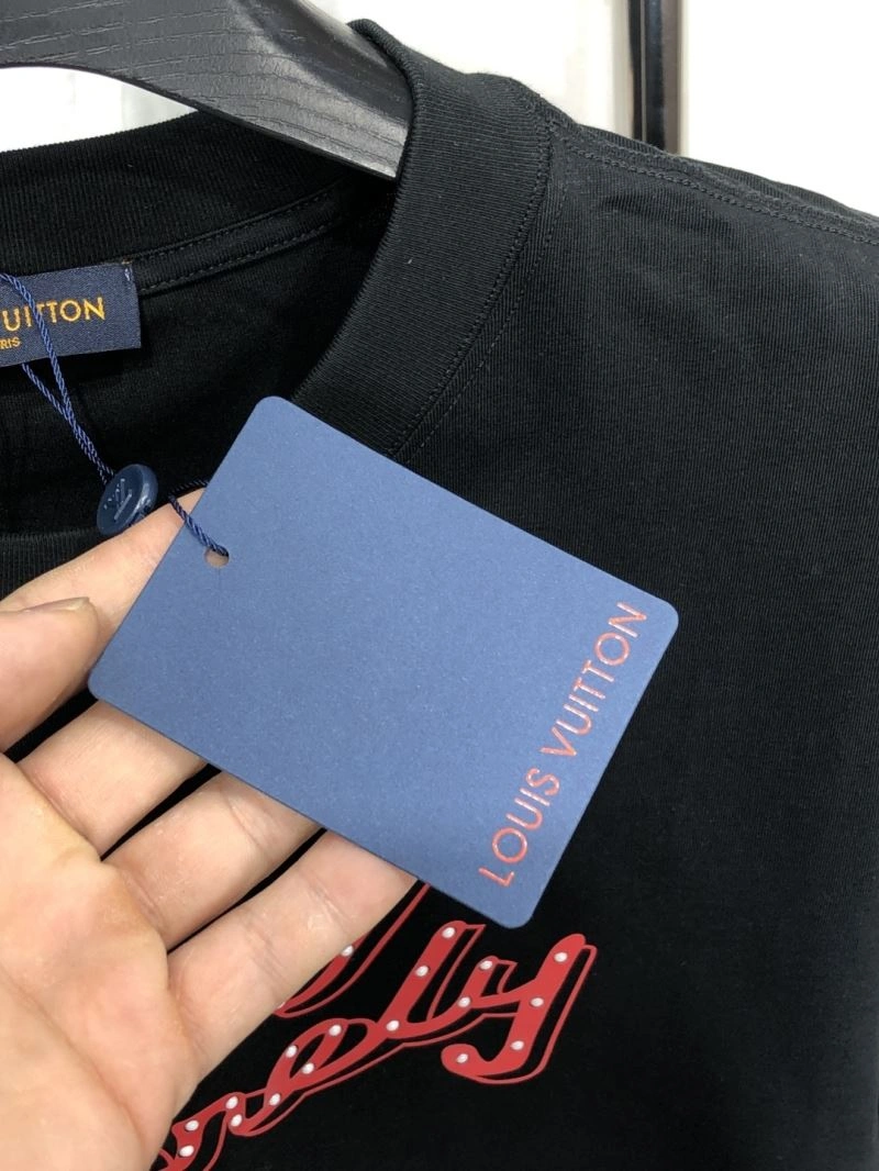 Louis Vuitton T-Shirts Fashionable 135542