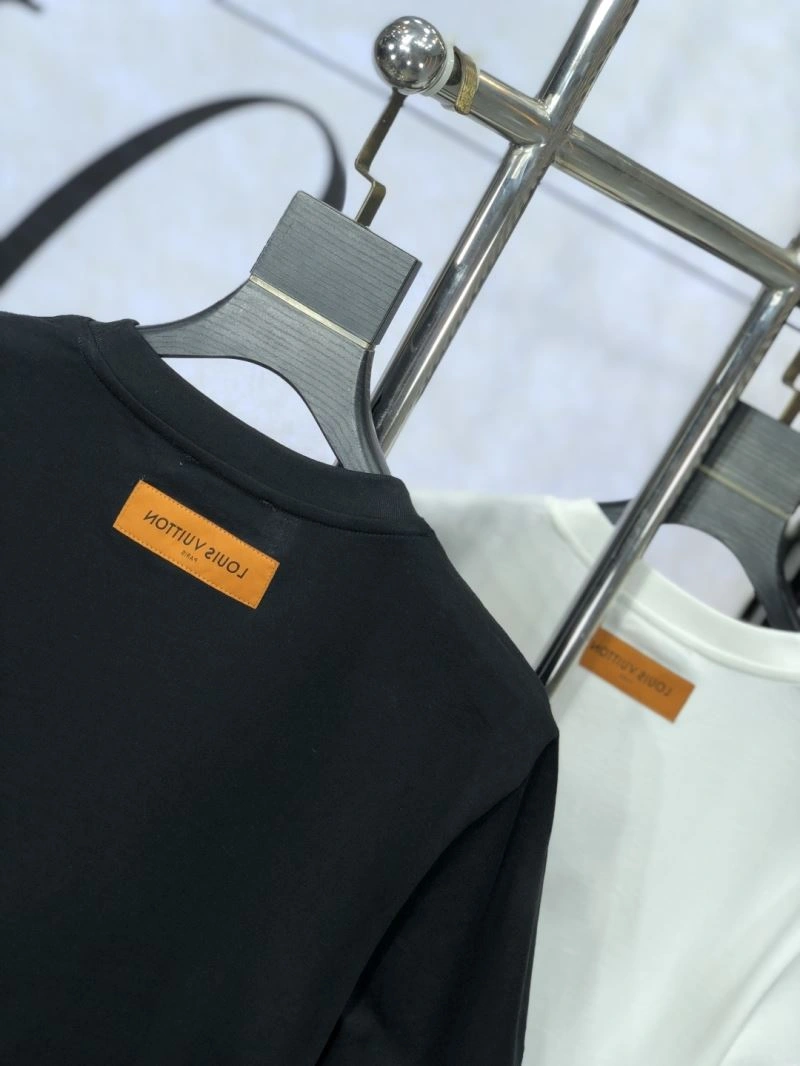Louis Vuitton T-Shirts Sustainable 135541