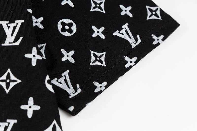 Louis Vuitton T-Shirts WellDesigned 135516