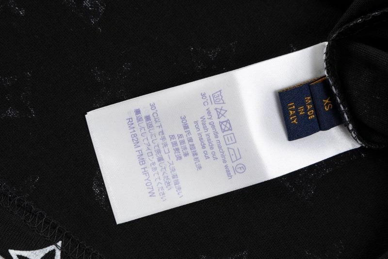 Louis Vuitton T-Shirts WellDesigned 135516