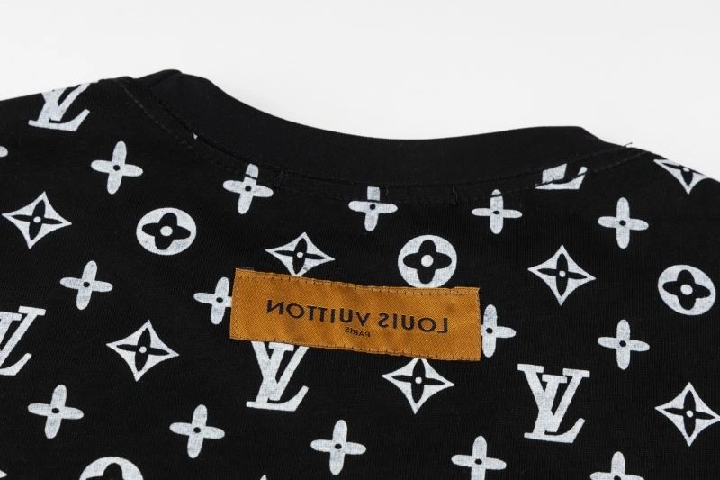Louis Vuitton T-Shirts WellDesigned 135516