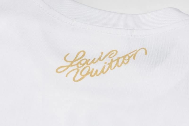 Louis Vuitton T-Shirts Sustainable 135528