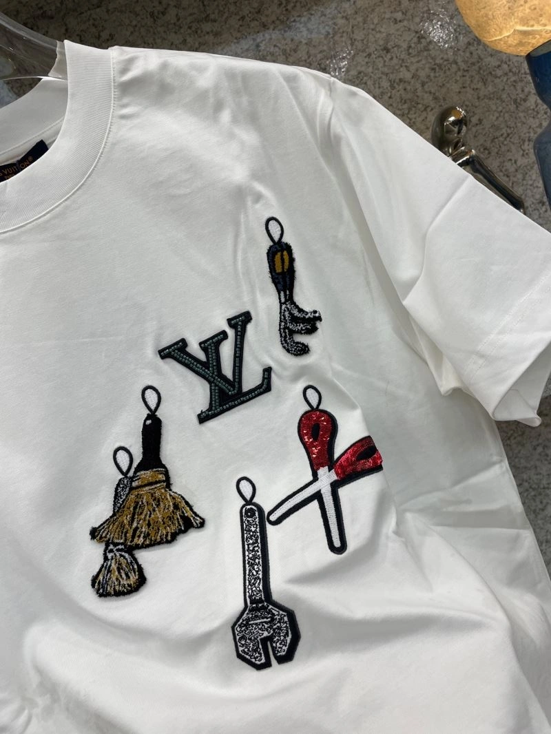Louis Vuitton T-Shirts GoAnywhere 135543