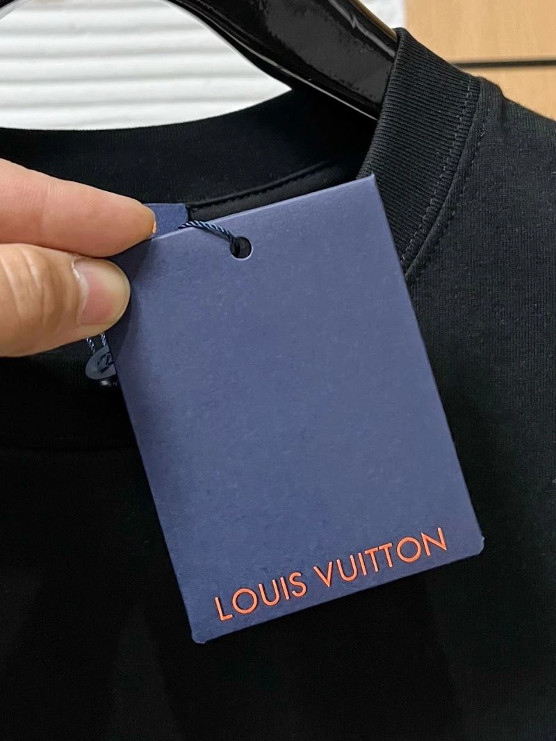 Louis Vuitton T-Shirts EasyMatch 135529