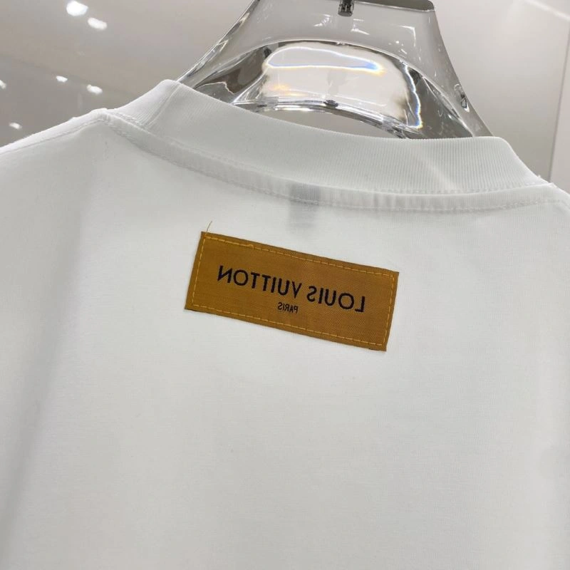 Louis Vuitton T-Shirts TimelessDesign 135533