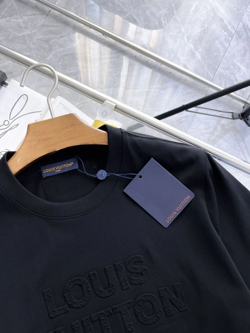 Louis Vuitton T-Shirts Neat 135545