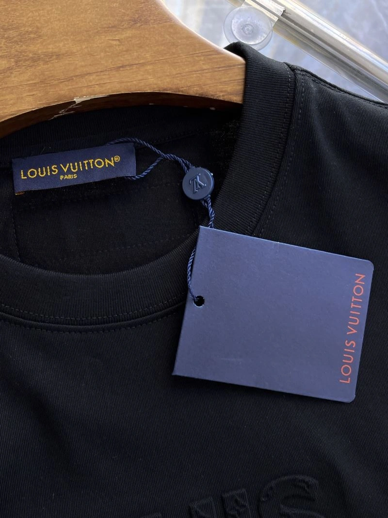 Louis Vuitton T-Shirts Neat 135545