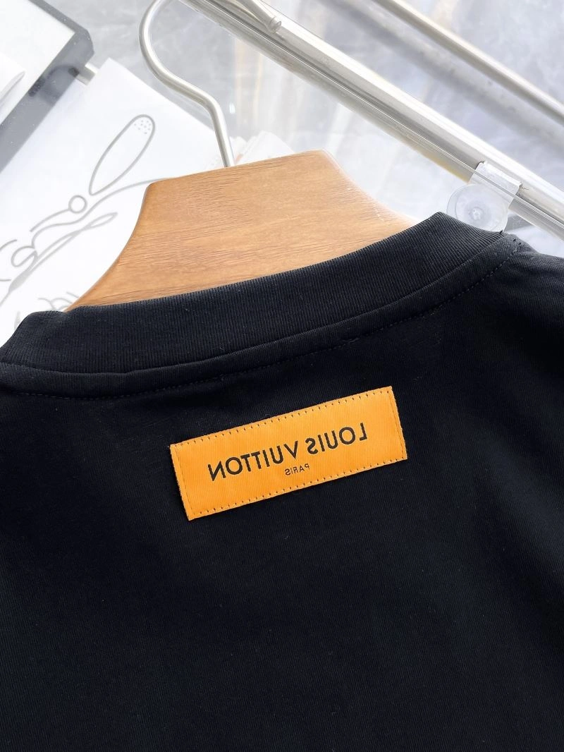 Louis Vuitton T-Shirts Neat 135545
