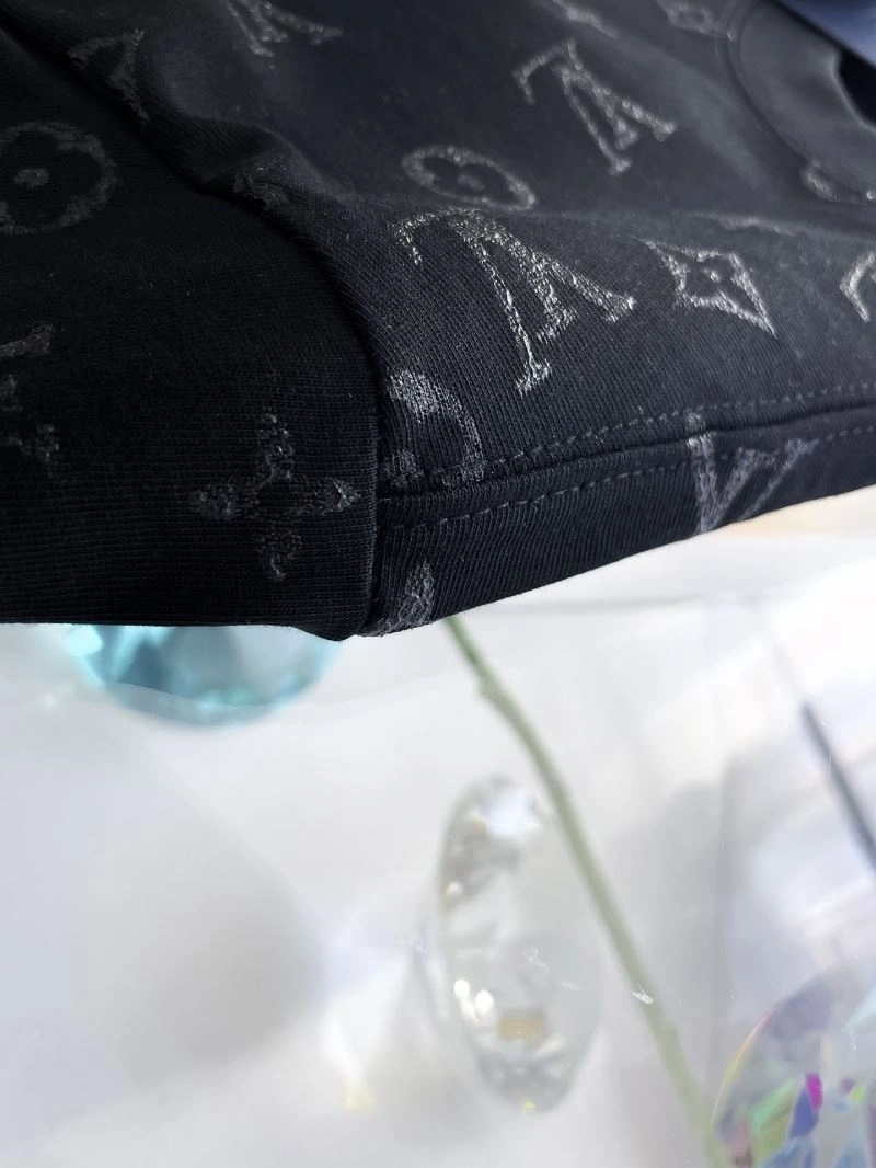 Trendsetting Louis Vuitton T-Shirts 135527
