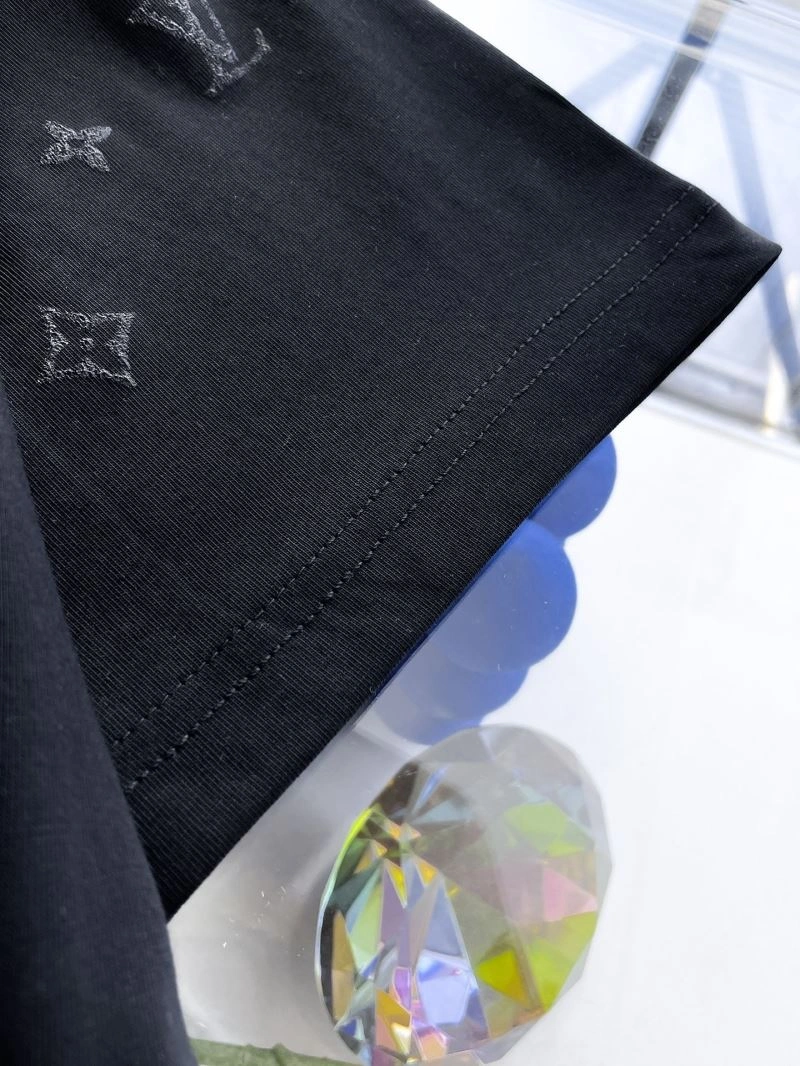 Trendsetting Louis Vuitton T-Shirts 135527