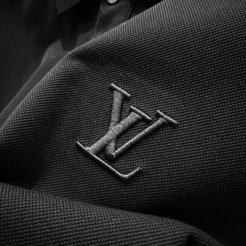 Seasonal Louis Vuitton T-Shirts 135514