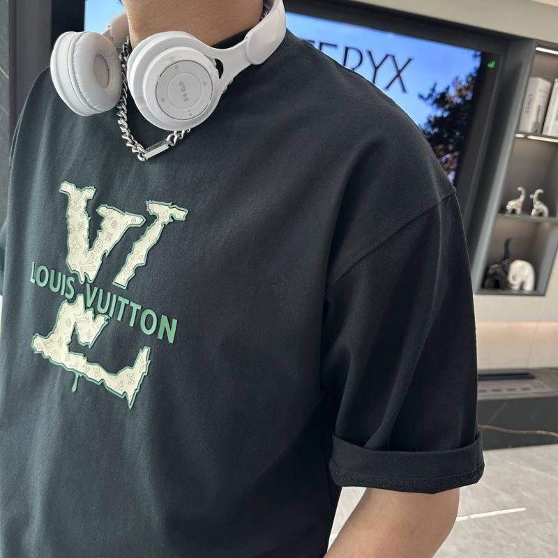 SmartChoice Louis Vuitton T-Shirts 135534